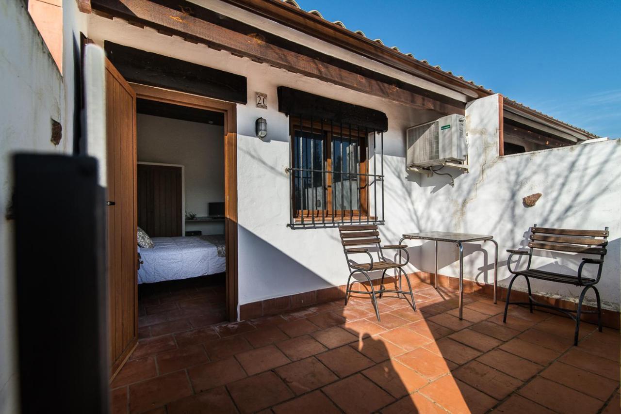 El Pueblo De Leo Hotel Badajoz Exterior photo